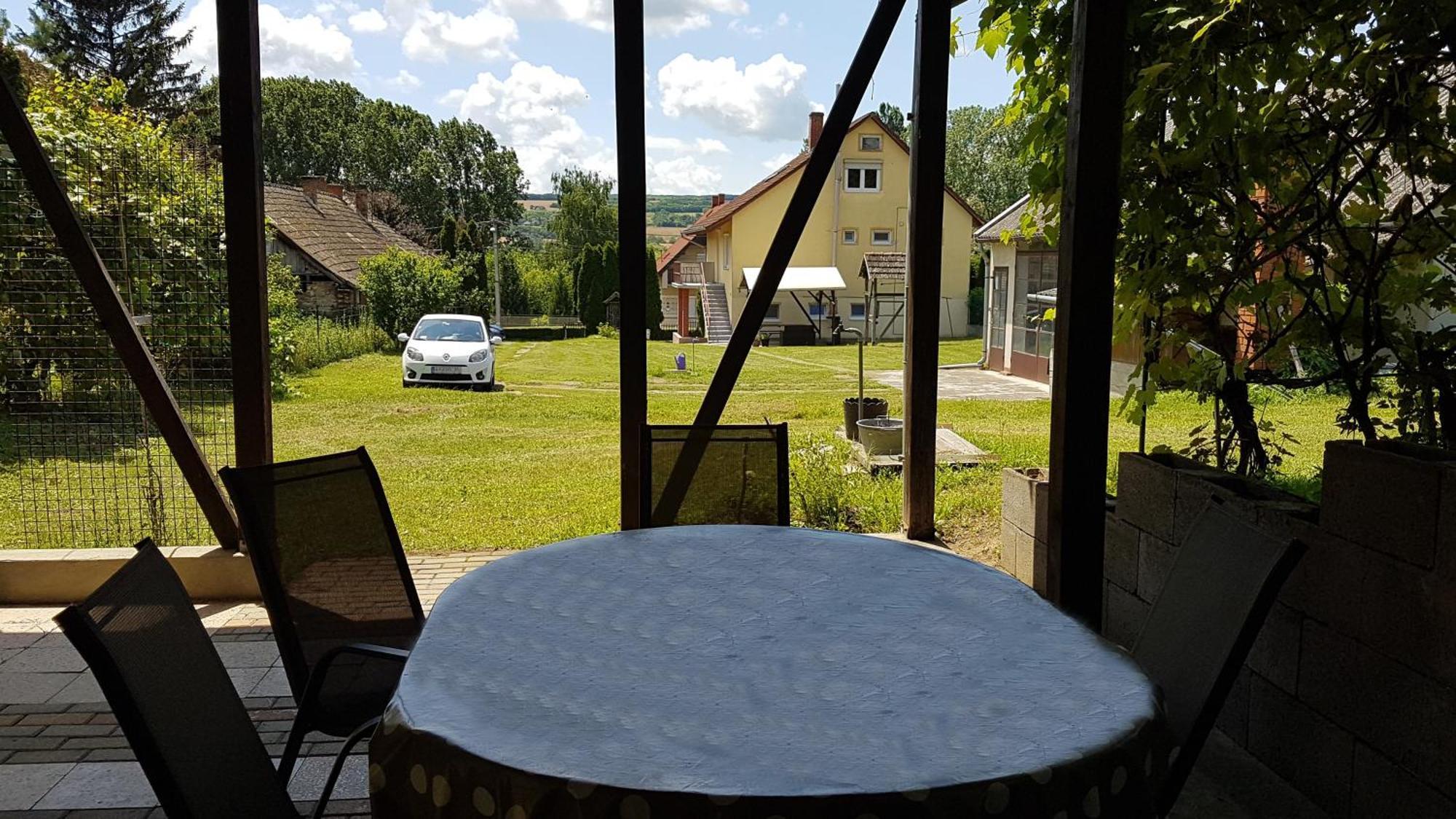 Grosses Ferienhaus Plattensee Balaton - Nyaralo Haz 6 Szobaval, 5 Fuerdoszobaval, 3000 Nm Διαμέρισμα Szolad Εξωτερικό φωτογραφία